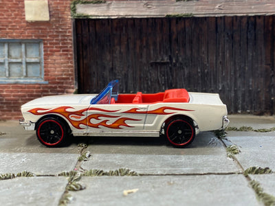 Loose Hot Wheels - 1965 Ford Mustang Convertible - White with Flames