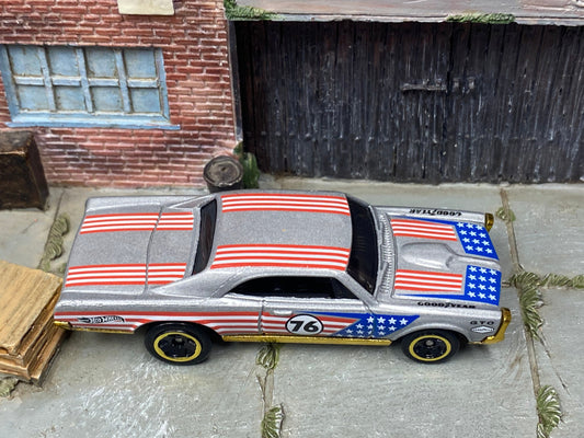 Loose Hot Wheels - 1967 Pontiac GTO - Silver and Gold Stars and Stripes