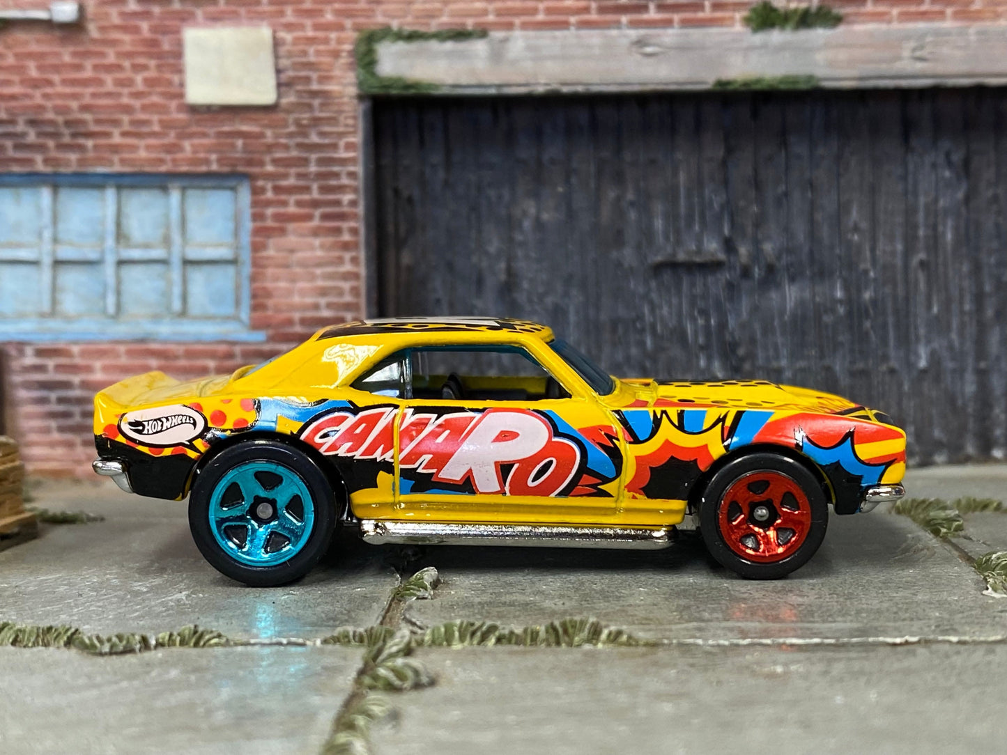 Loose Hot Wheels - 1968 Chevy Camaro COPO - Yellow Camaro Art Car Graphics