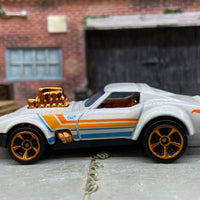 Loose Hot Wheels 1968 Chevy Corvette Gas Monkey Garage 52nd Anniversary Dressed in Pearl White and Gold