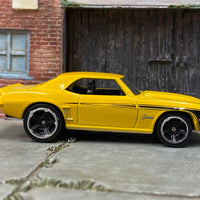 Loose Hot Wheels - 1969 Chevy Camaro COPO - Yellow and Black
