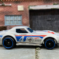 Loose Hot Wheels 1969 Chevy Corvette COPO Dressed in White, Red and Blue #4