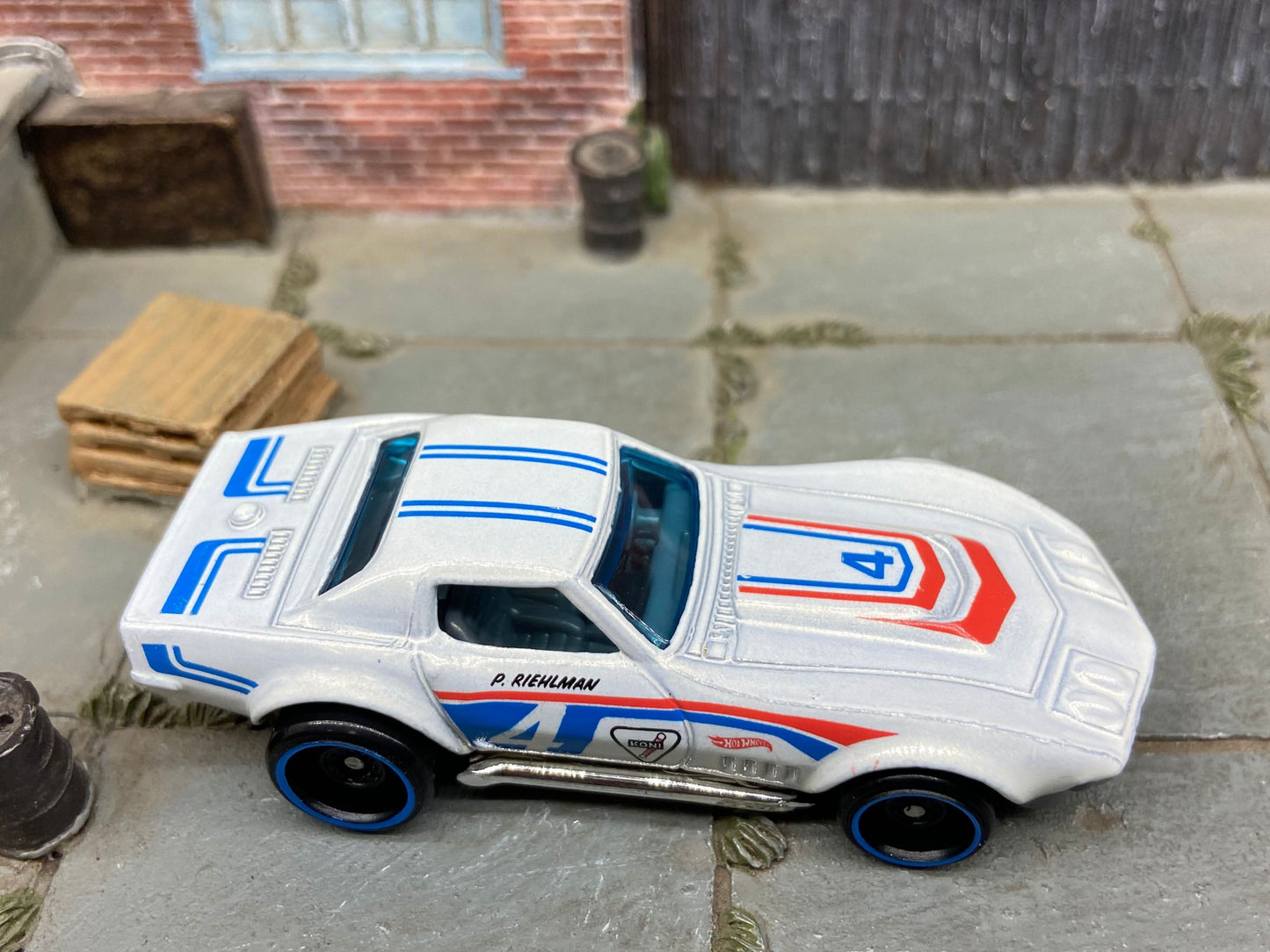 Loose Hot Wheels -1969 Chevy Corvette COPO - White, Red and Blue #4