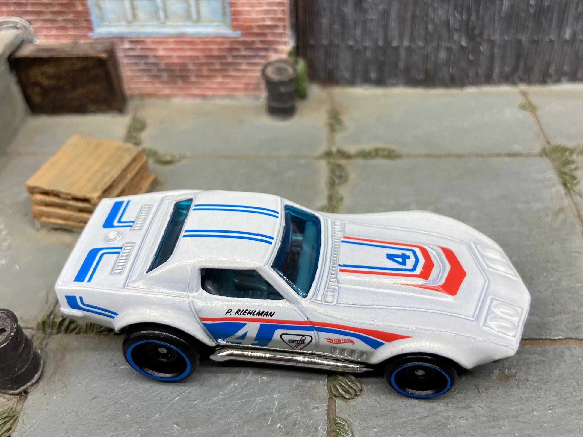 Loose Hot Wheels -1969 Chevy Corvette COPO - White, Red and Blue #4