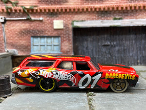 Loose Hot Wheels 1970 Chevy Chevelle SS Station Wagon Dressed in Daredevils Red and Green Livery