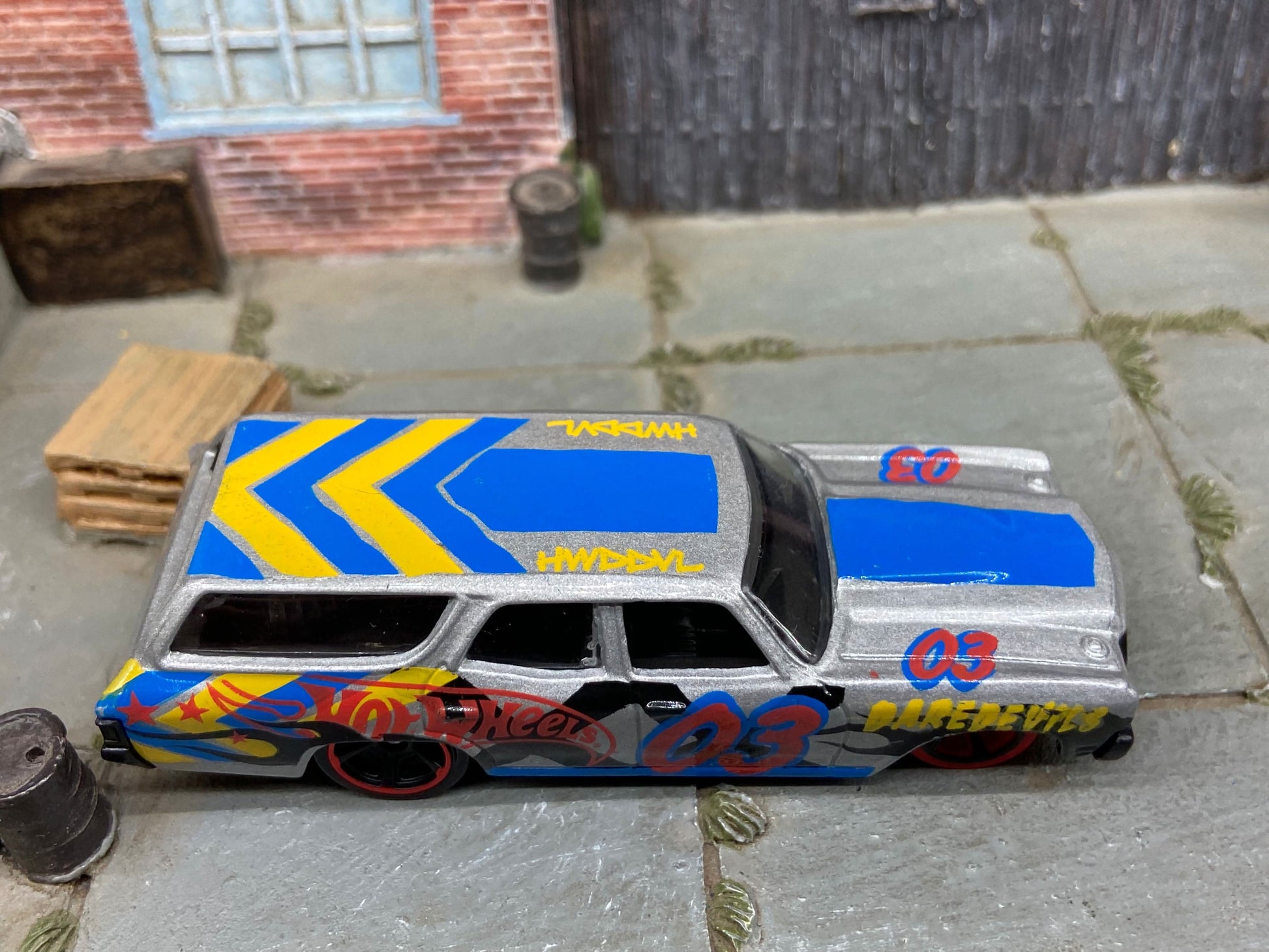 Loose Hot Wheels 1970 Chevy Chevelle SS Station Wagon Dressed in Daredevils Silver and Blue Livery