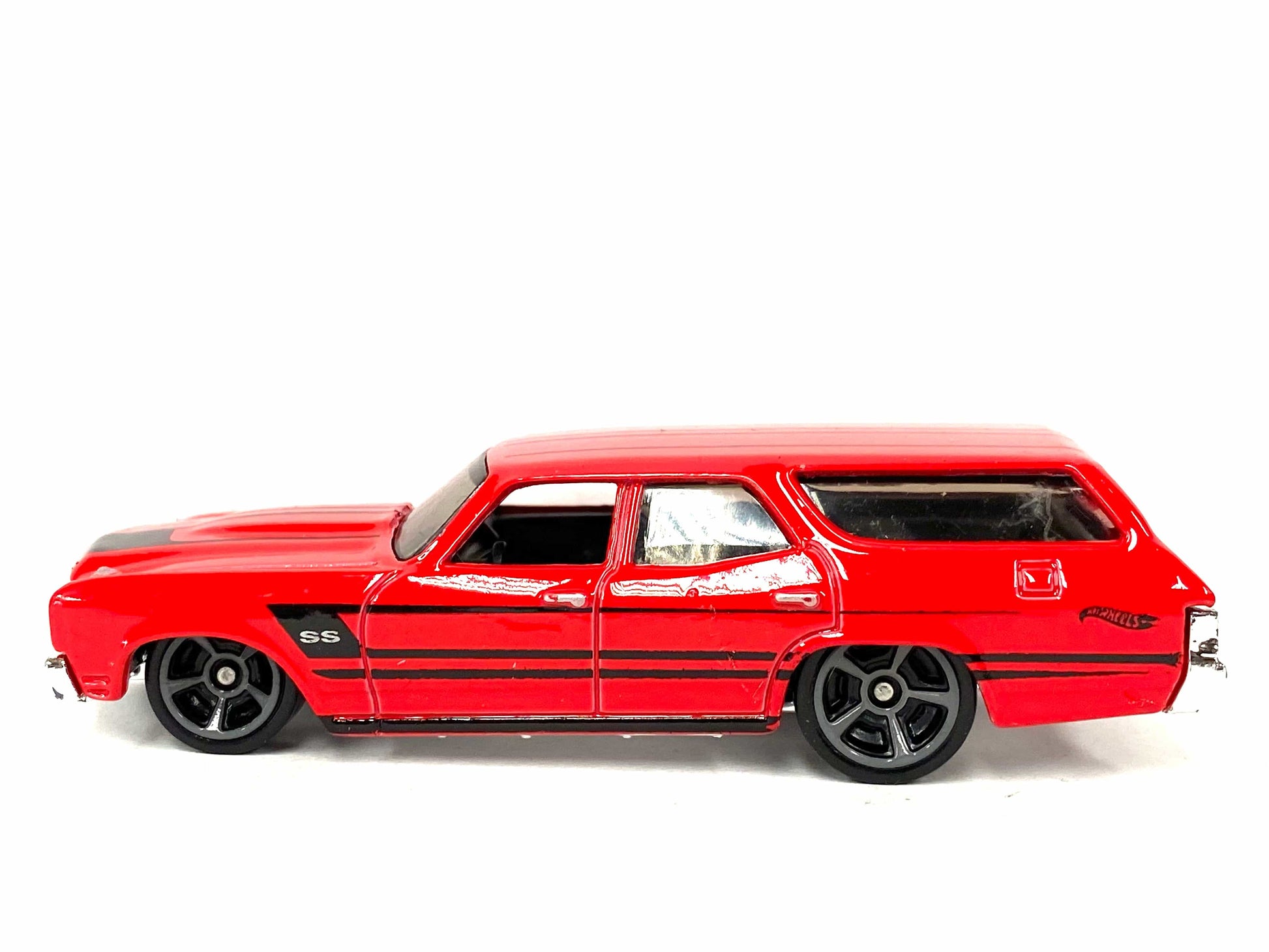 Loose Hot Wheels - 1970 Chevy Chevelle SS Station Wagon - Red and Black