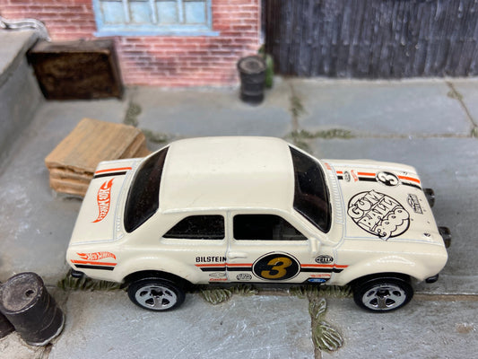 Loose Hot Wheels 1970 Ford Escort RS 1600 Dressed in Off White #3 Gum Ball 3000 Race Livery