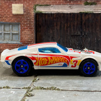 Loose Hot Wheels - 1970 Pontiac Firebird Turbocharged - White, Red and Blue Hot Wheels 3