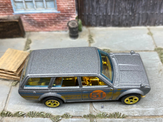 Loose Hot Wheels - 1971 Datsun 510 Wagon - Gray and Gold 51st Anniversary