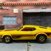 Loose Hot Wheels 1971 Ford Mustang Mach 1 Dressed in Yellow, Black and Orange