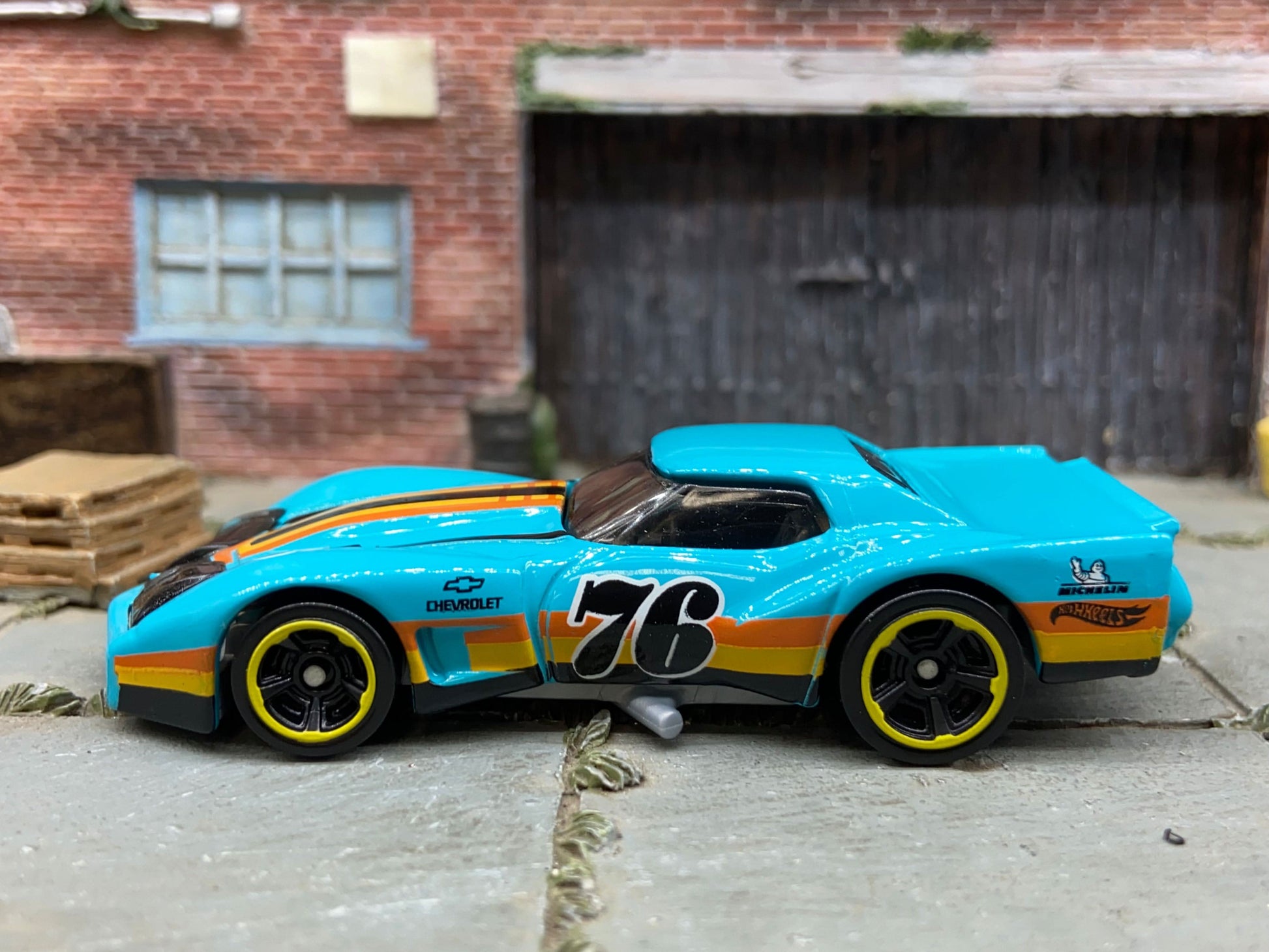 Loose Hot Wheels - 1976 Chevy Corvette Greenwood - Light Blue, Black and Orange 76