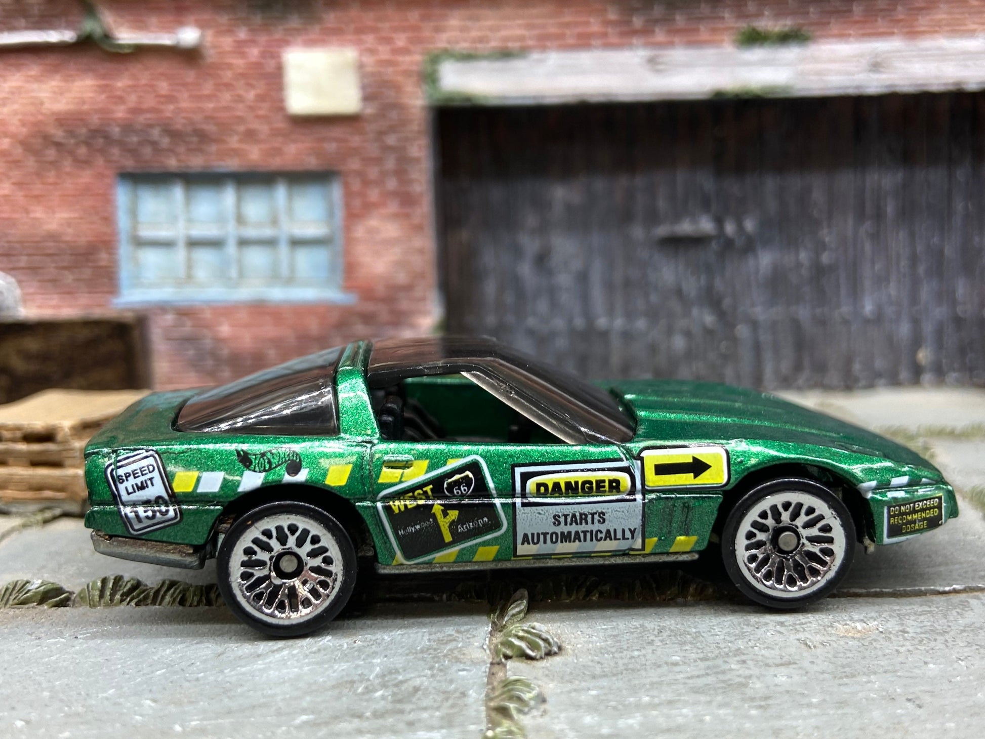 Loose Hot Wheels 1980 Chevy Corvette 80's Corvette Dressed in Green