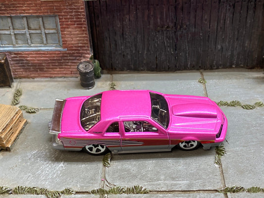 Loose Hot Wheels - 1988 Ford Thunderbird Pro Street T-Bird - Matt and Debbie Pink and Silver