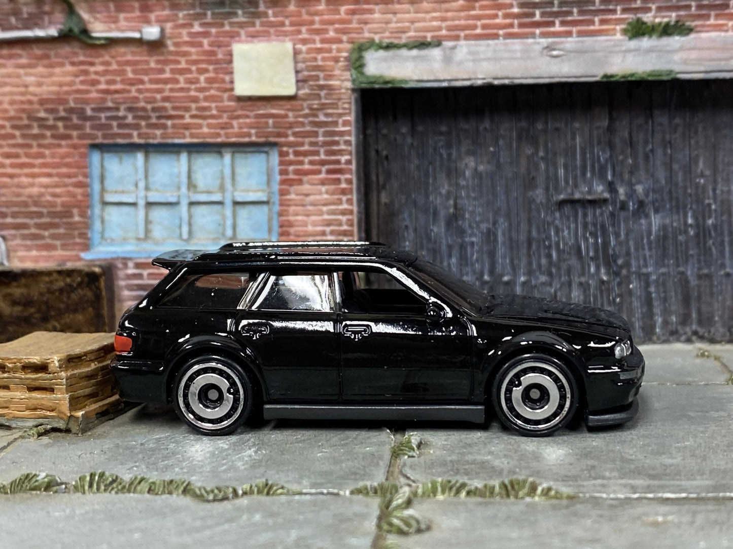 Loose Hot Wheels 1994 Audi Avant RS2 - Black