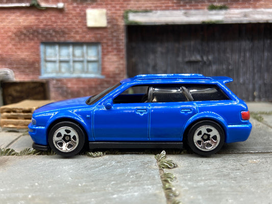 Loose Hot Wheels - 1994 Audi Avant RS2 - Blue