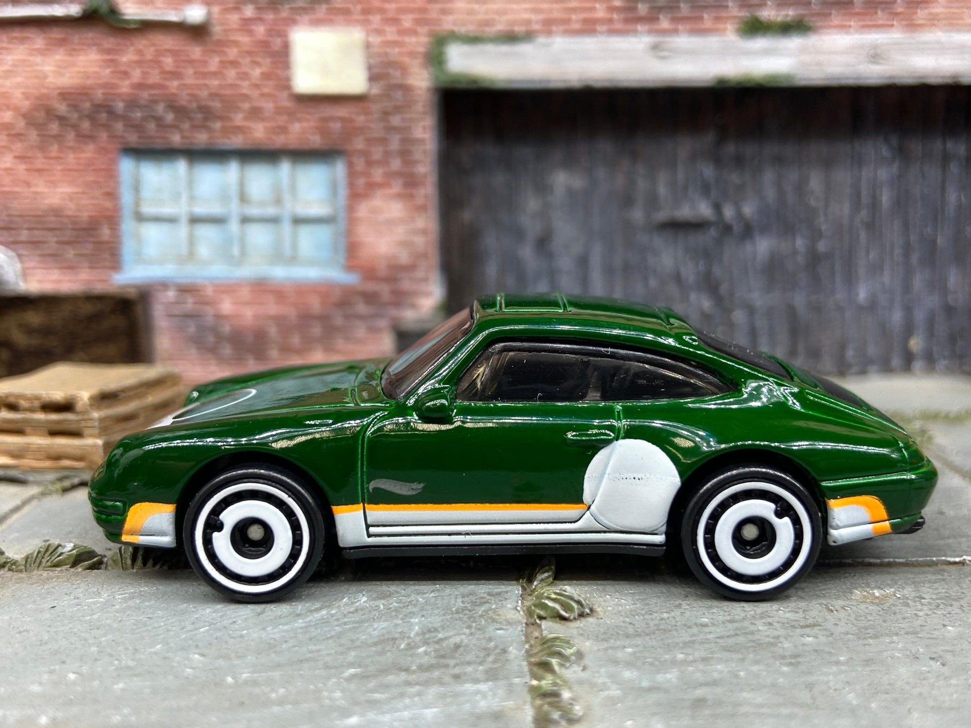 Loose Hot Wheels - 1996 Porsche Carrera - Green and White