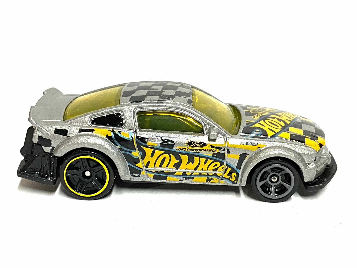 Loose Hot Wheels - 2005 Ford Mustang Race Car - Silver, Yellow and Black Hot Wheels