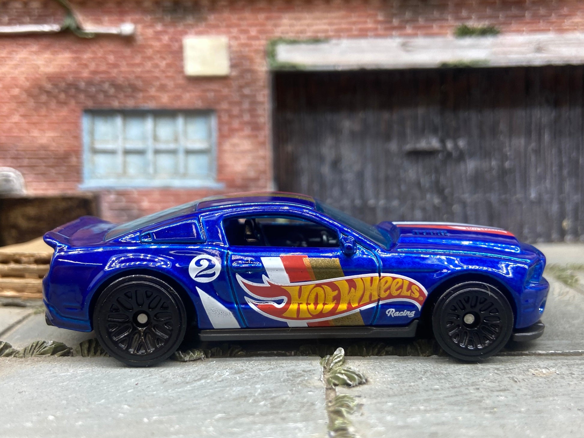 Loose Hot Wheels - 2010 Ford Mustang Shelby GT500 Super Snake - in Blue Hot Wheels Livery