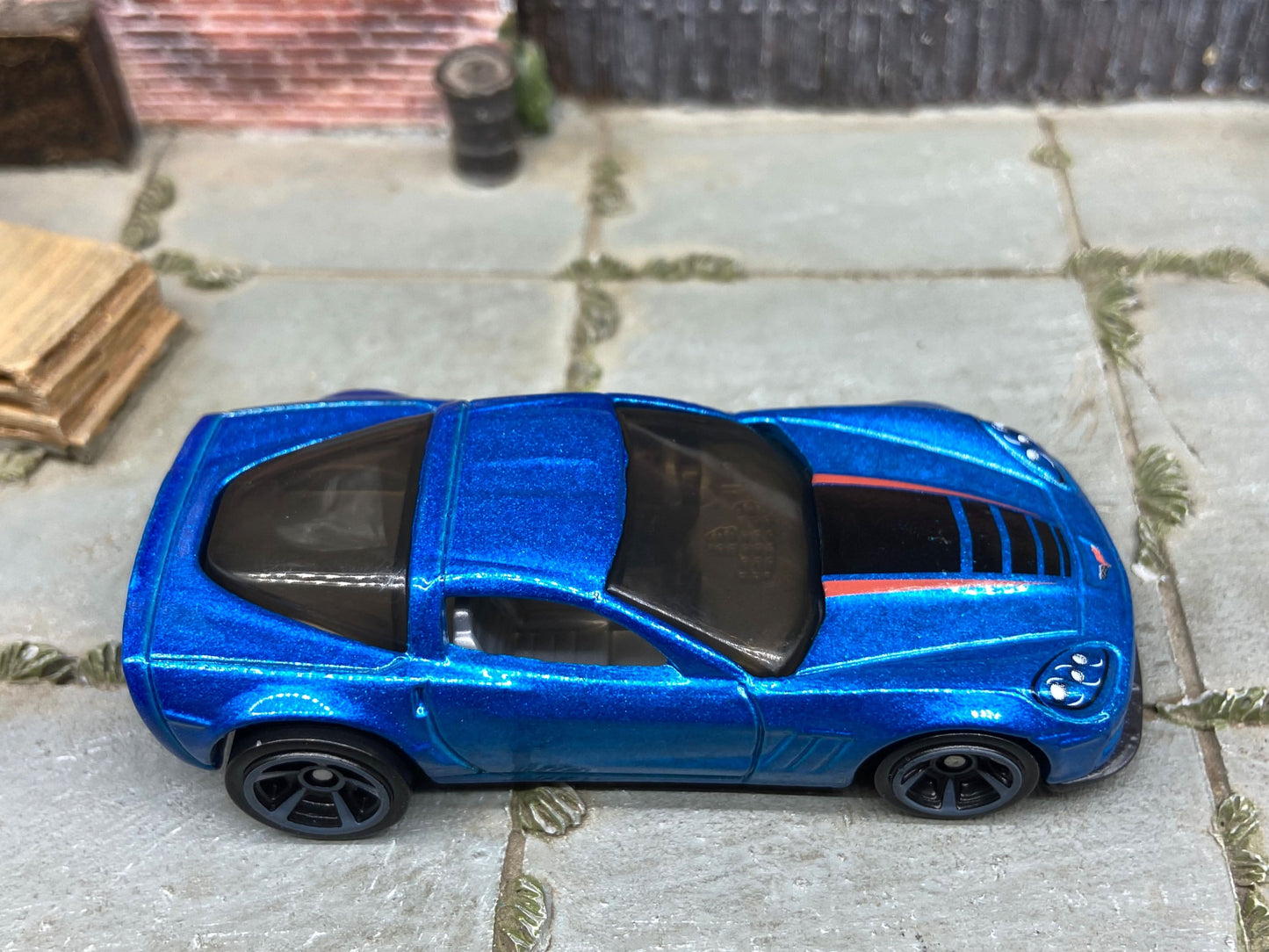 Loose Hot Wheels - 2011 Chevy Corvette Grand Sport - Blue, Black and Red