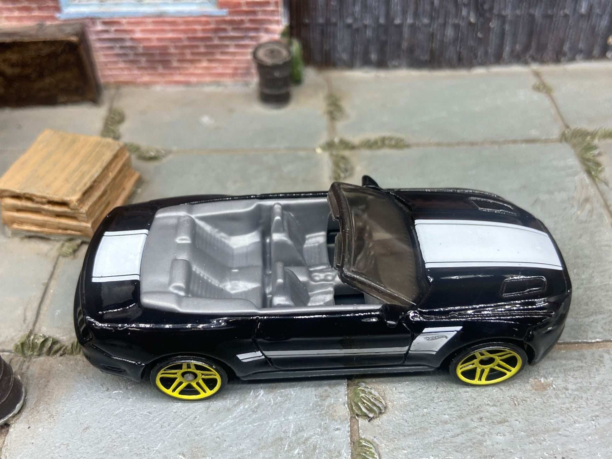 Loose Hot Wheels 2015 Ford Mustang GT Convertible Dressed in Black and White