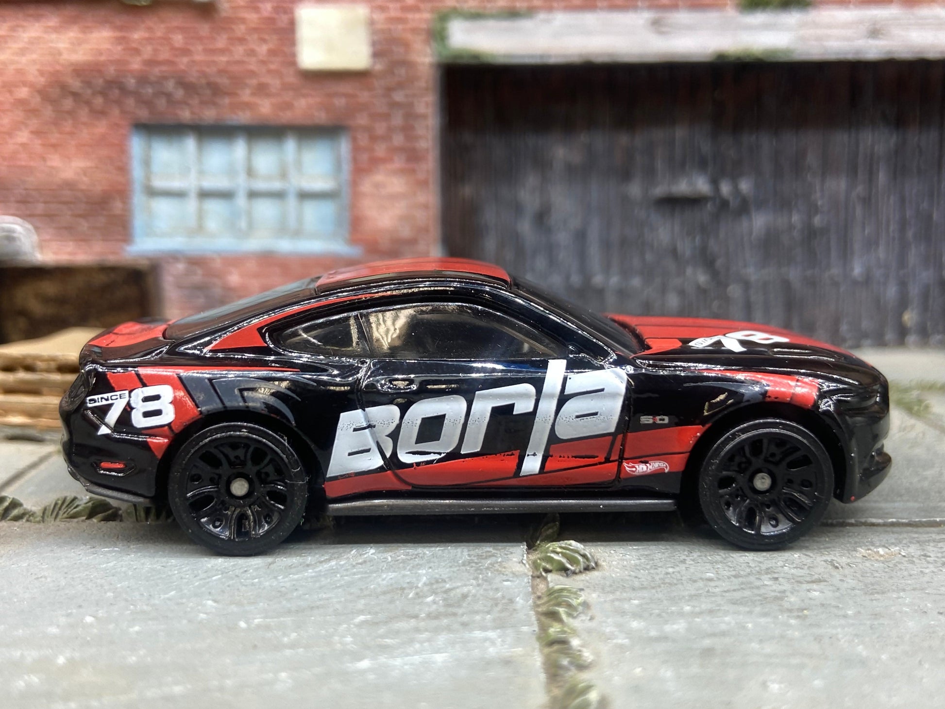 Loose Hot Wheels - 2018 Ford Mustang GT - Black and Red Borla Livery