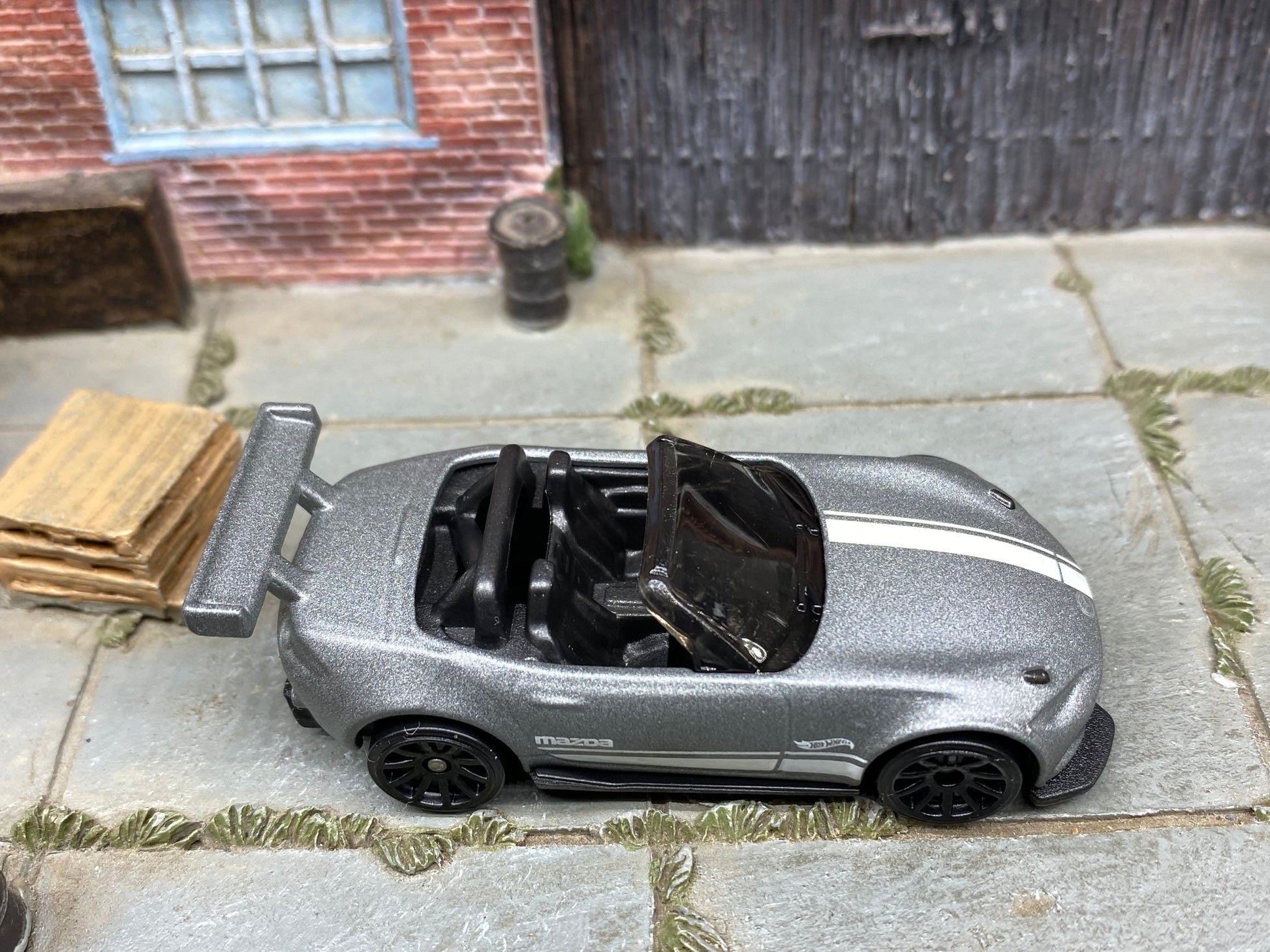 Loose Hot Wheels - 2015 Mazda MX-5 Miata - Satin Gray and White