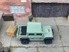 Loose Hot Wheels: 2015 Toyota Land Rover Defender Double Cab - Green