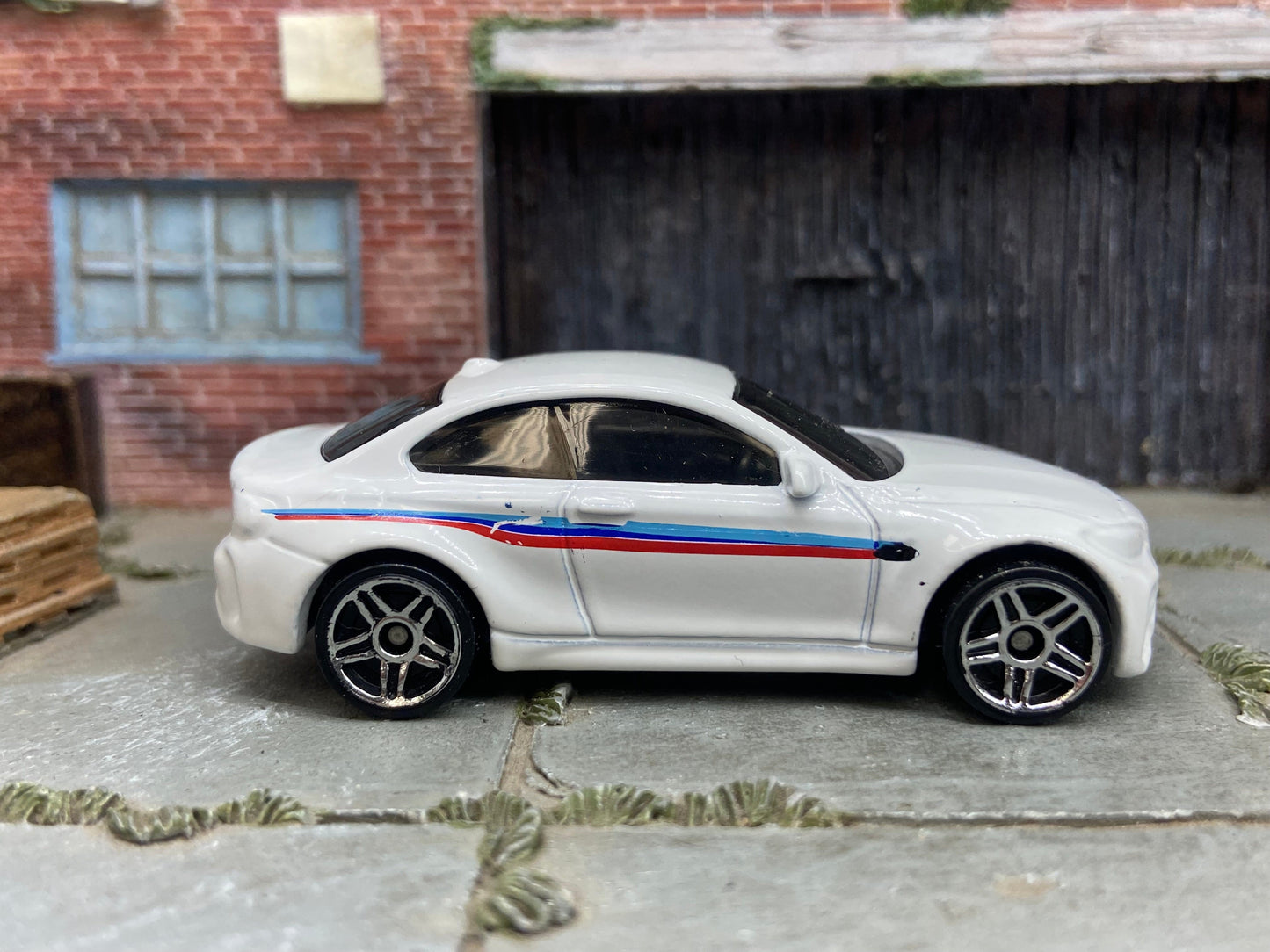 Loose Hot Wheels - 2016 BMW M2 - White