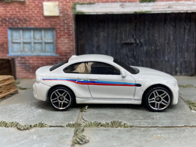 Loose Hot Wheels: 2016 BMW M2 - White