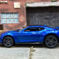 Loose Hot Wheels 2017 Chevy Camaro ZL1 Dressed in Blue and Black