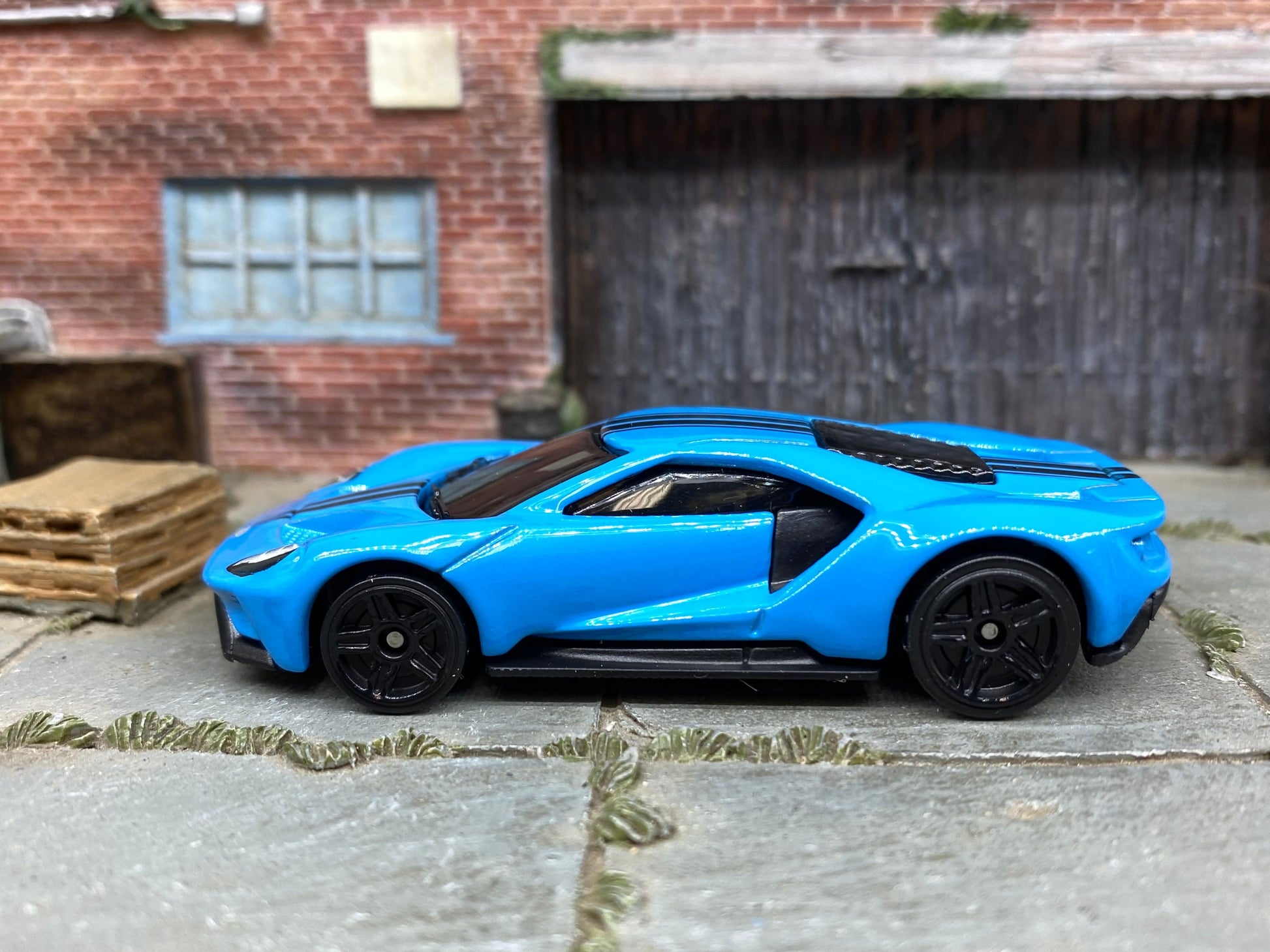 Loose Hot Wheels - 2017 Ford GT - Blue and Black