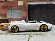 Loose Hot Wheels - 2017 Pagani Huayra Roadster - White, Black and Gold