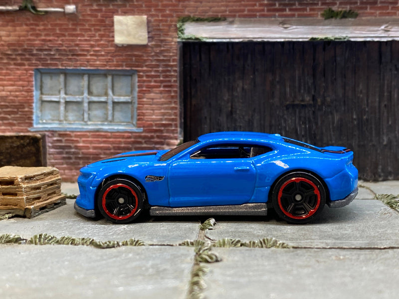 Loose Hot Wheels 2018 Chevy Camaro SS Blue Black and Red