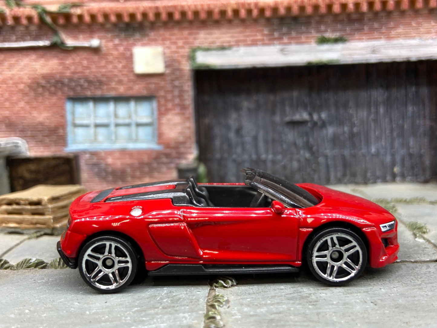 Loose Hot Wheels - 2019 Audi R8 Spyder - Red and Black