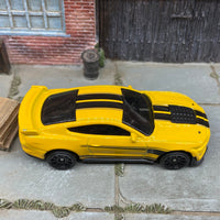 Loose Hot Wheels: 2020 Ford Mustang Shelby GT500 - Yellow and Black