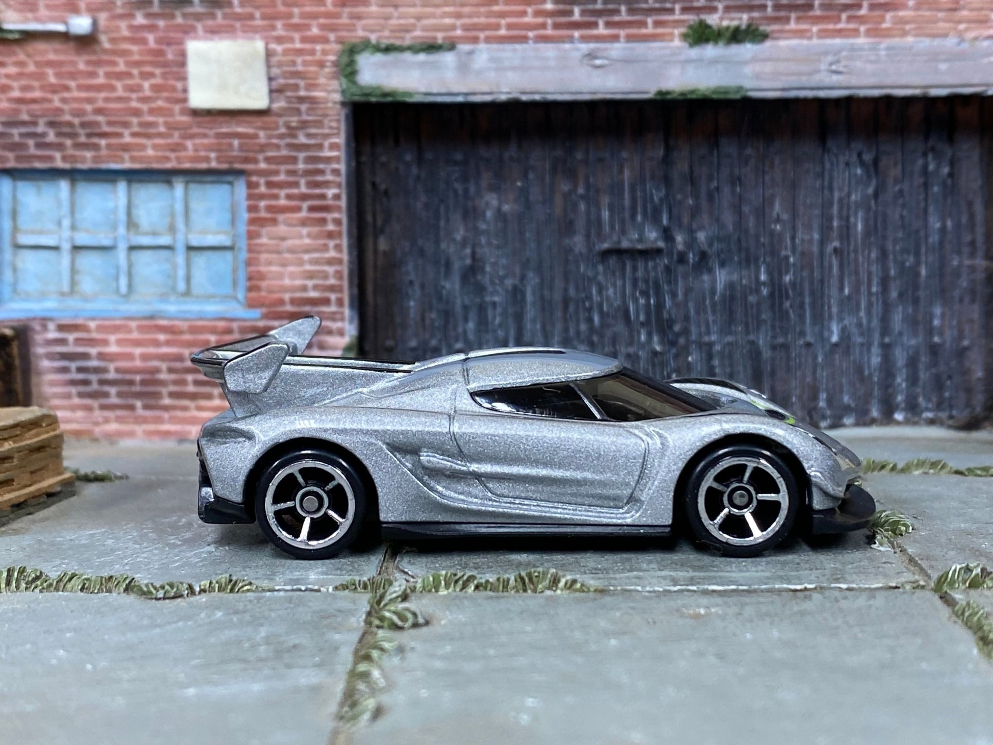 Loose Hot Wheels - 2020 Koenigsegg Jesko - Silver and Green