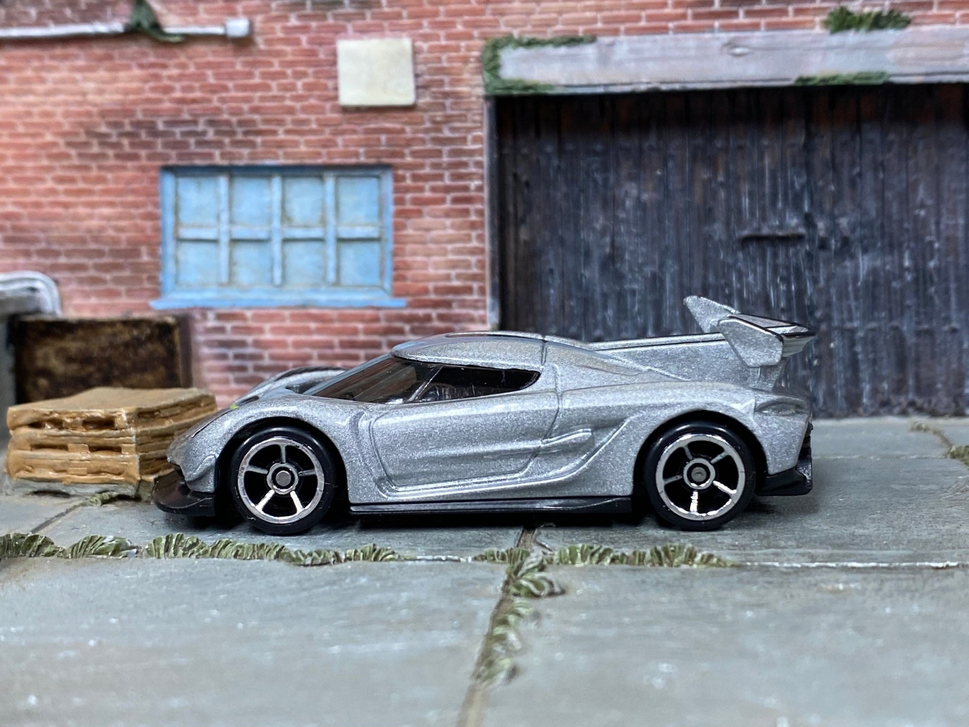 Loose Hot Wheels - 2020 Koenigsegg Jesko - Silver and Green