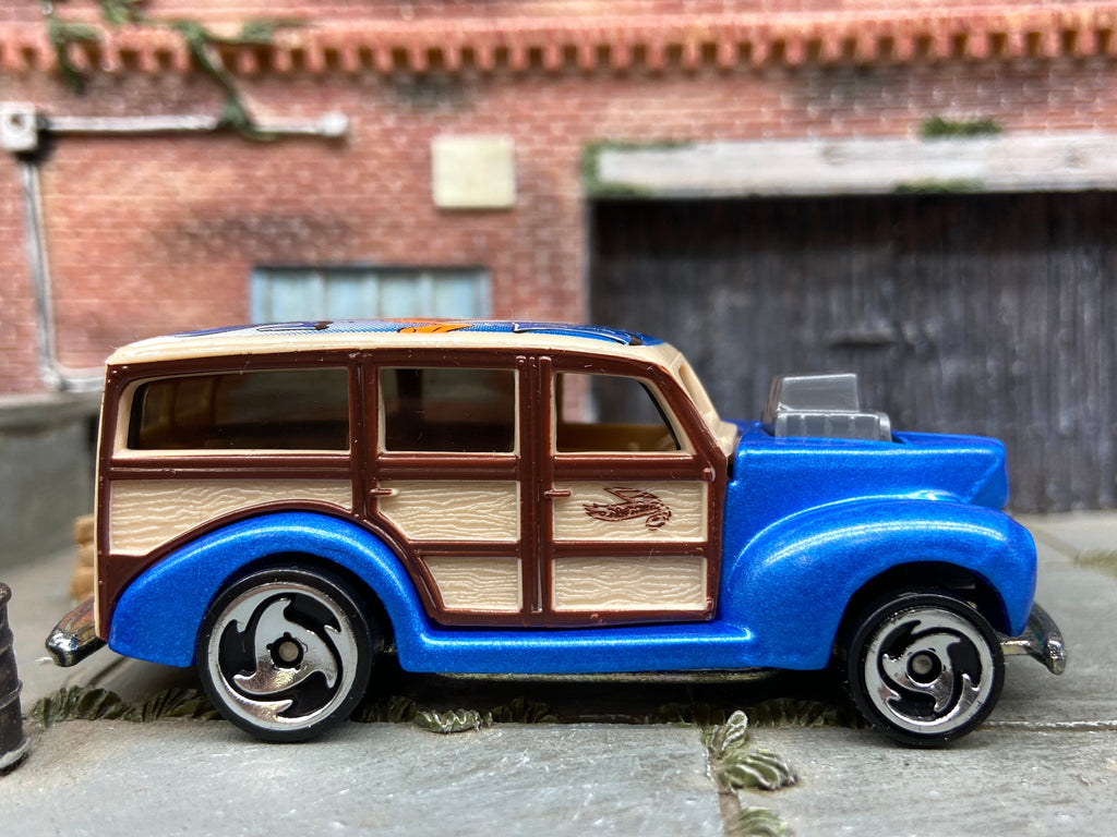 Loose Hot Wheels 40's Woody Dressed in Blue Surf Beat Livery