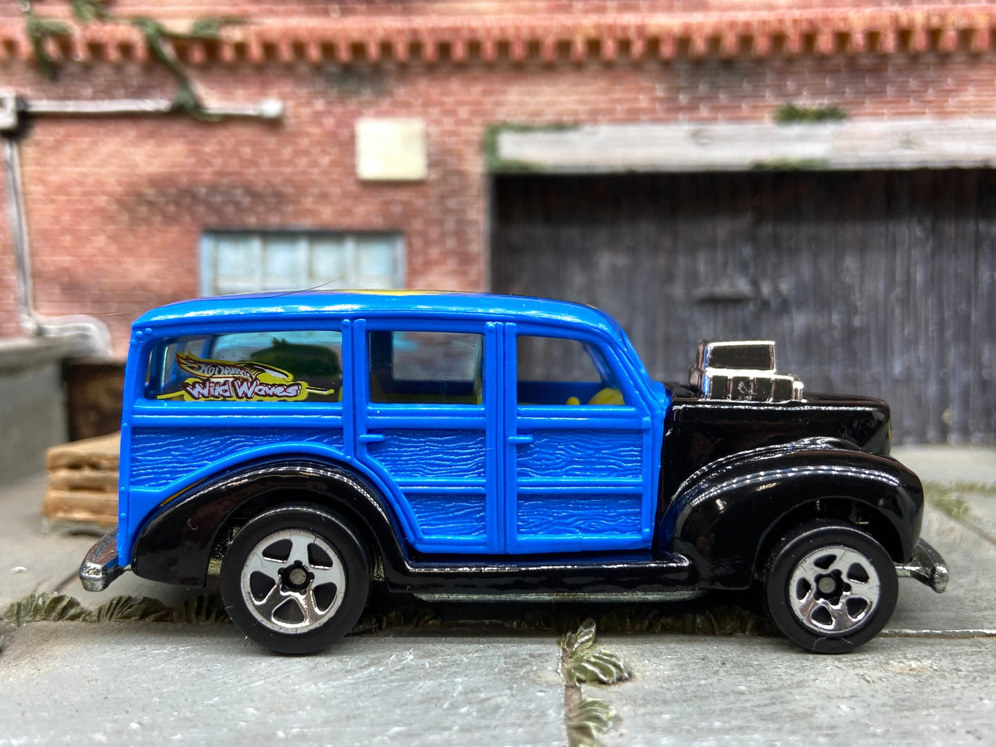 Loose Hot Wheels 40's Woody Dressed in Blue Wild Wave Livery
