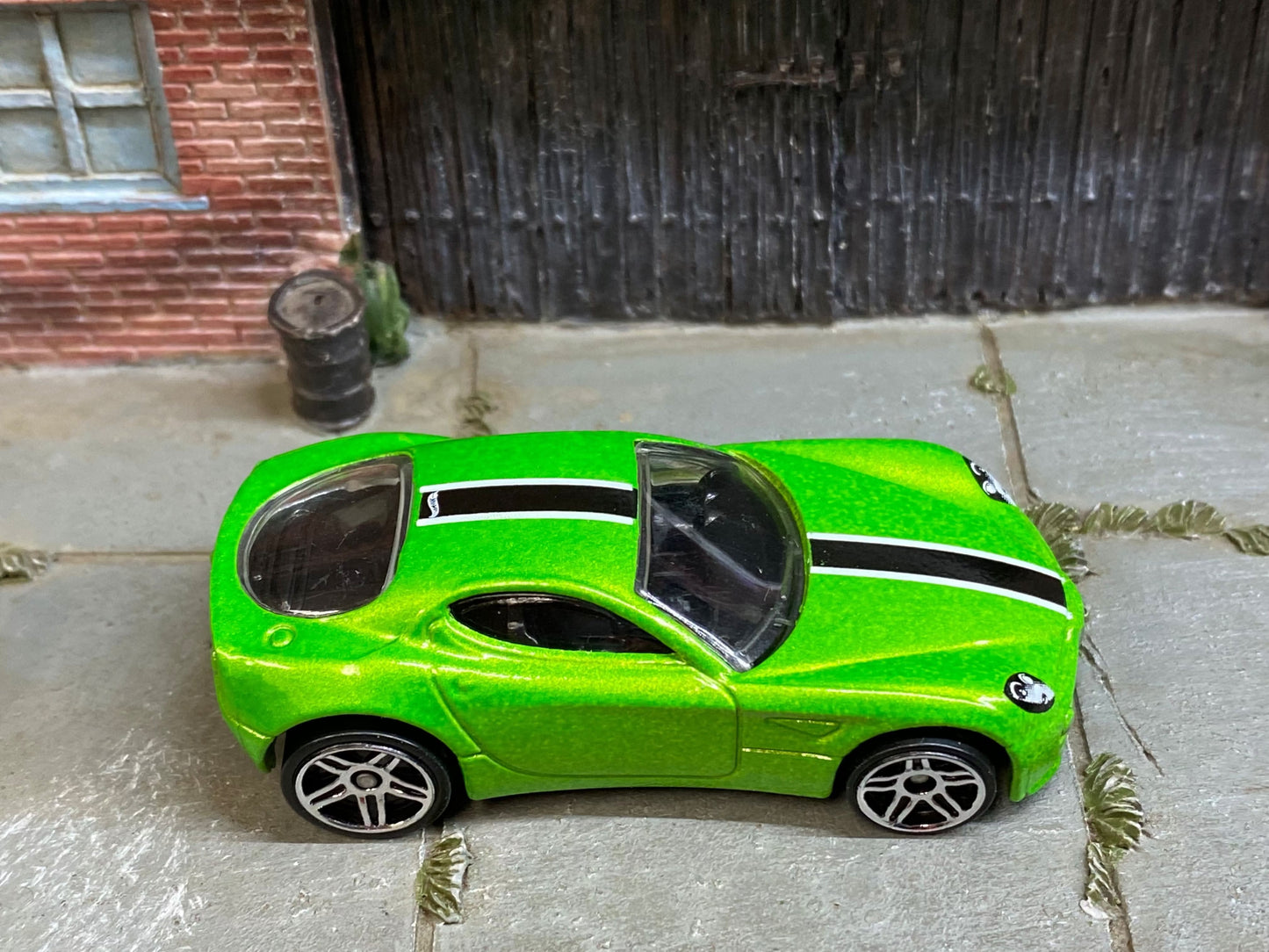 Loose Hot Wheels - Alfa Romeo 8C Competizione - Green and Black