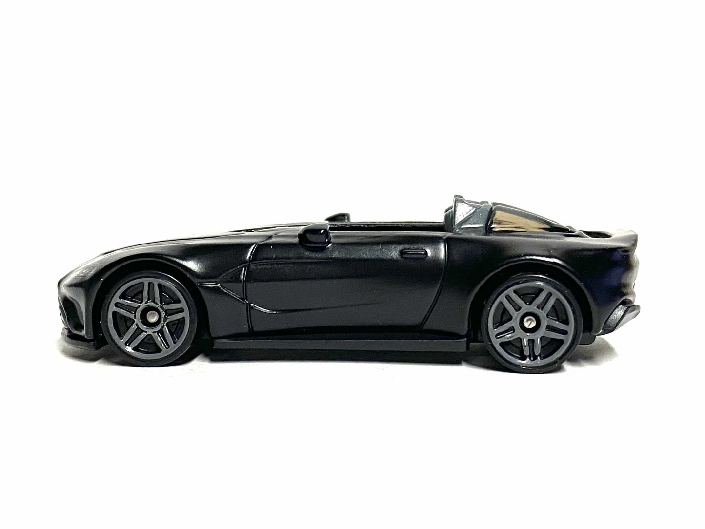 Loose Hot Wheels - Aston Martin V12 Speedster - Satin Black