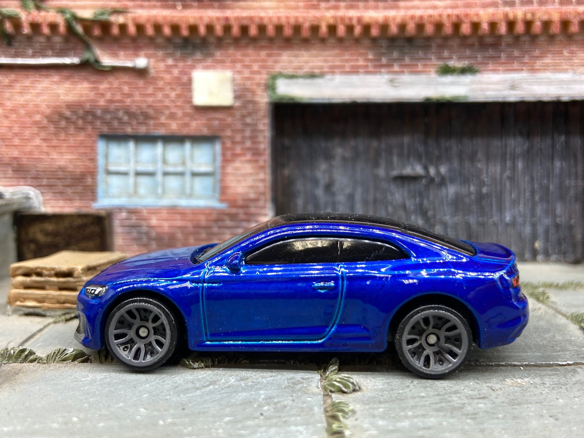 Loose Hot Wheels Audi RS 5 Coupe Dressed in Blue