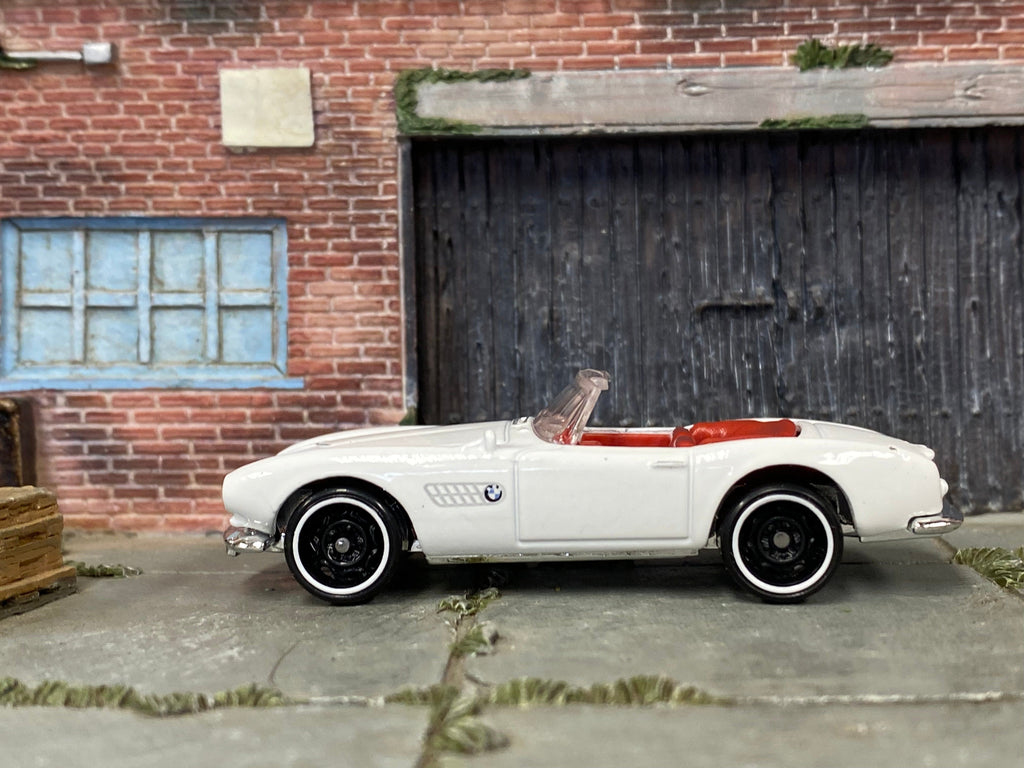 Loose Hot Wheels - BMW 507 - White and Red