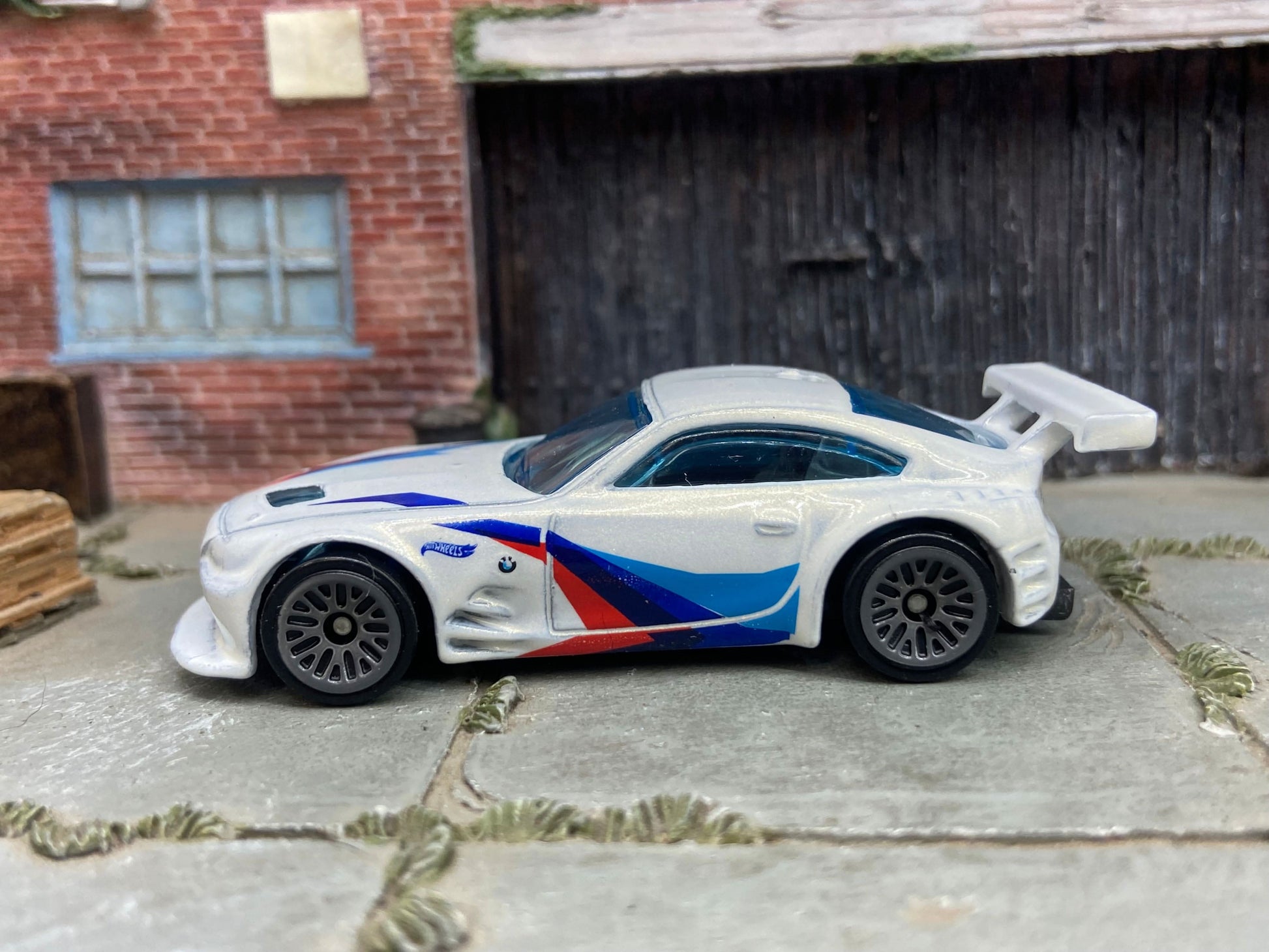 Loose Hot Wheels: BMW Z4 M - White with Red and Blue