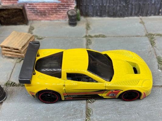 Loose Hot Wheels - Chevy Corvette C6-R Race Car - Yellow, Red and Black 3