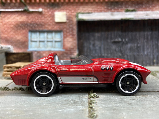 Loose Hot Wheels - Chevy Corvette Grand Sport Roadster - Red and White