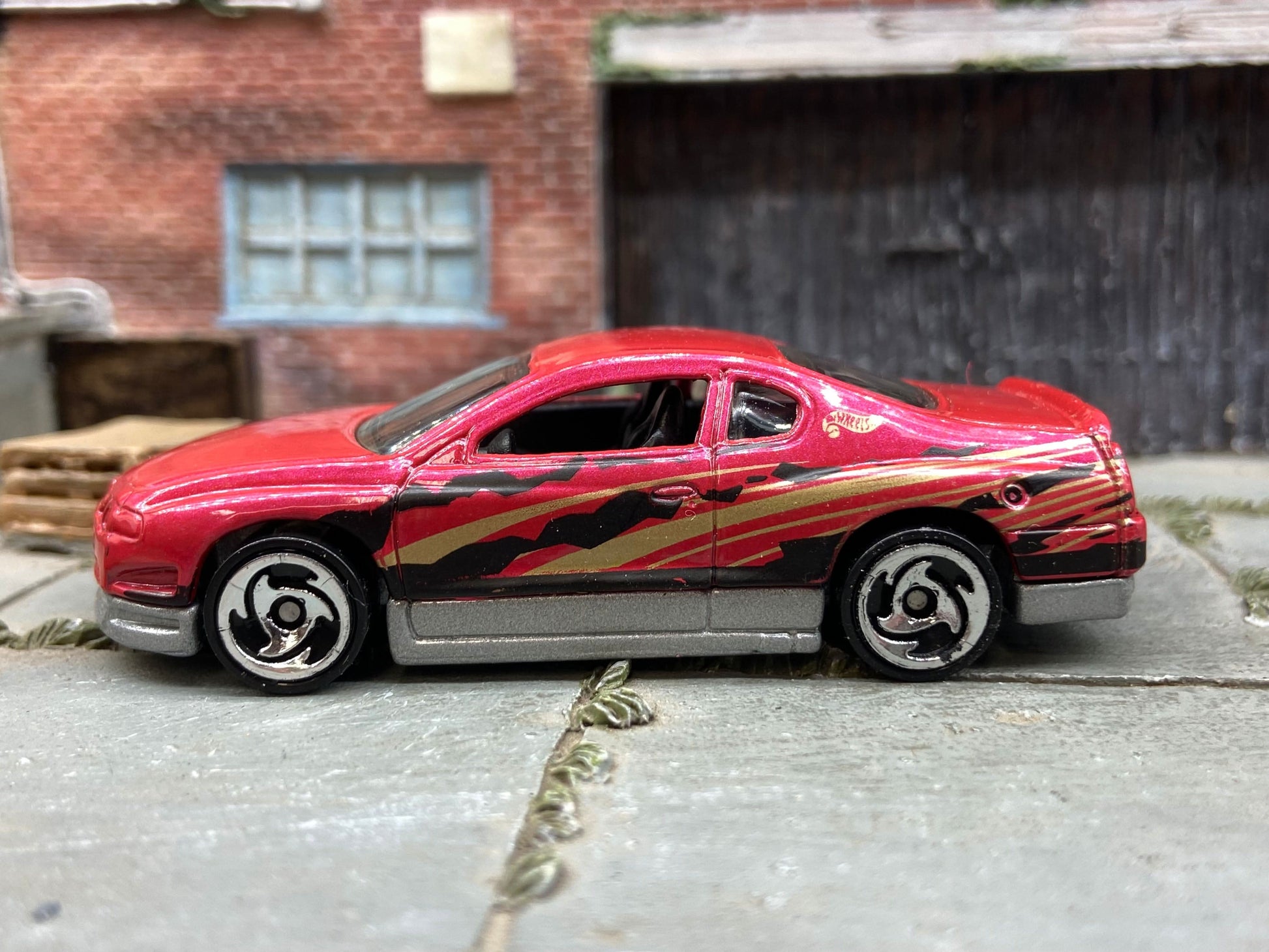 Loose Hot Wheels: Chevy Monte Carlo Concept - Pink