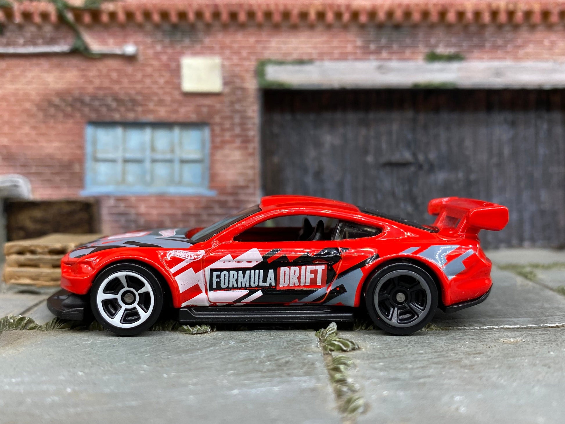 Loose Hot Wheels - Custom 2018 Ford Mustang - Red, Black and Silver Race Livery