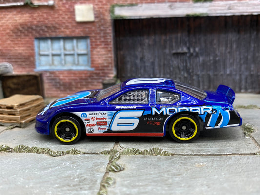 Loose Hot Wheels - Dodge 2012 NASCAR - Blue MOPAR 6